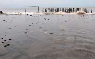 La lucha por una playa que el mar reclama: Los Mulatos, Nariño 